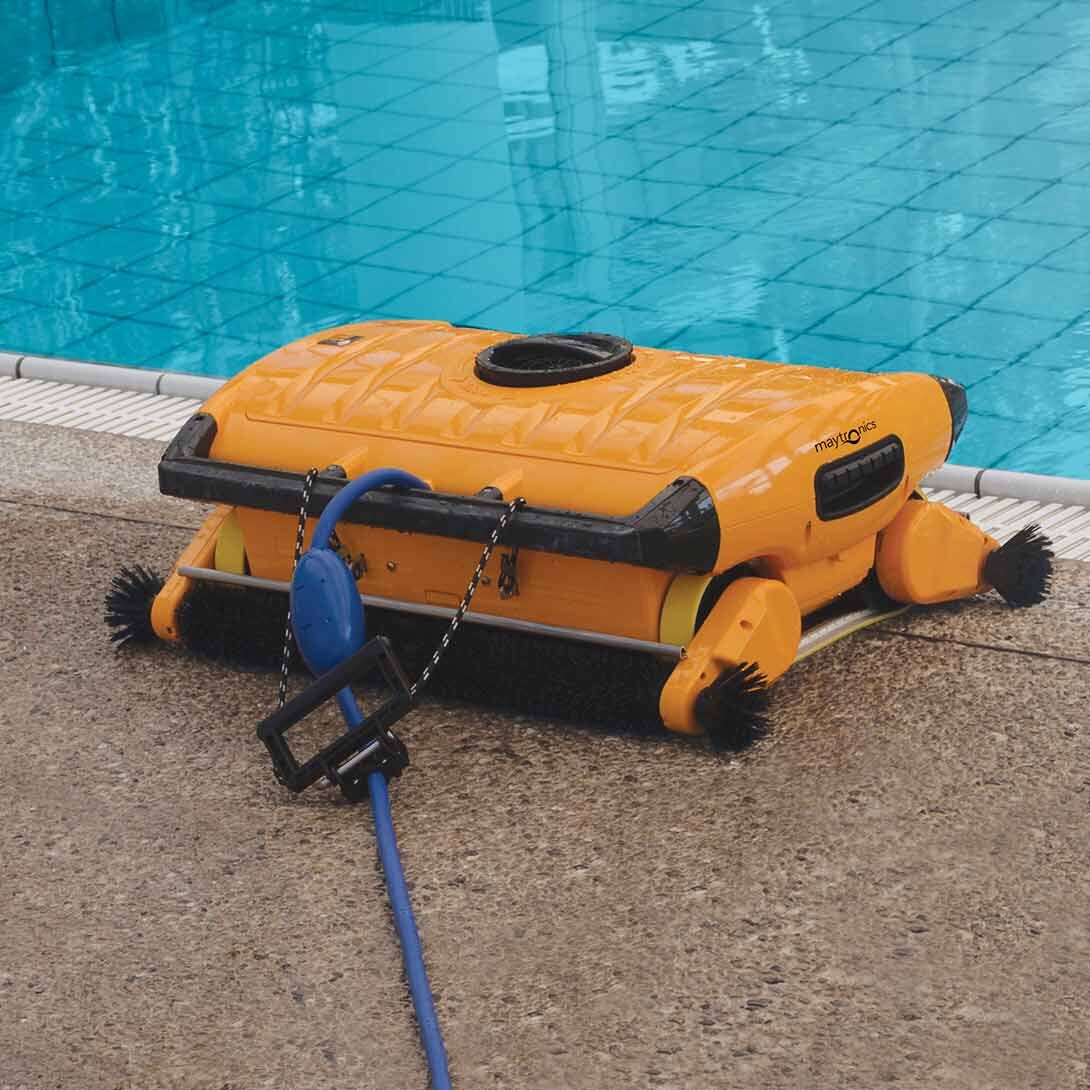 Swimming Pool Cleaner - Dolphin Wave Commercial Swimming Pool Cleaner ...